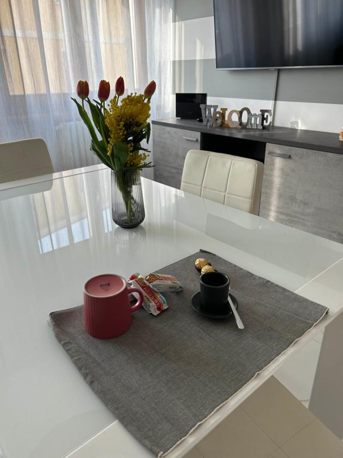 Marconi67 Apartment Desenzano del Garda Ngoại thất bức ảnh